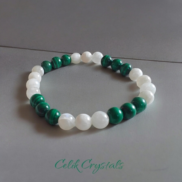 Malachite and Moonstone Bracelet Natural Stones 8mm Unisex - Picture 4 of 6